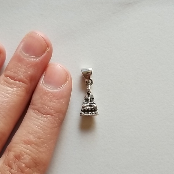 Small Buddha pendant - Picture 2 of 5